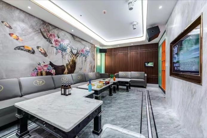 绵阳银河国际商务KTV花场预订，全城夜生活新坐标