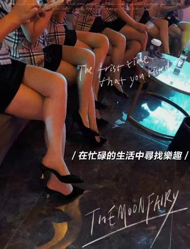 成都EVO皇家商务KTV预订｜全城甄选yan员400+ 免费专车接送