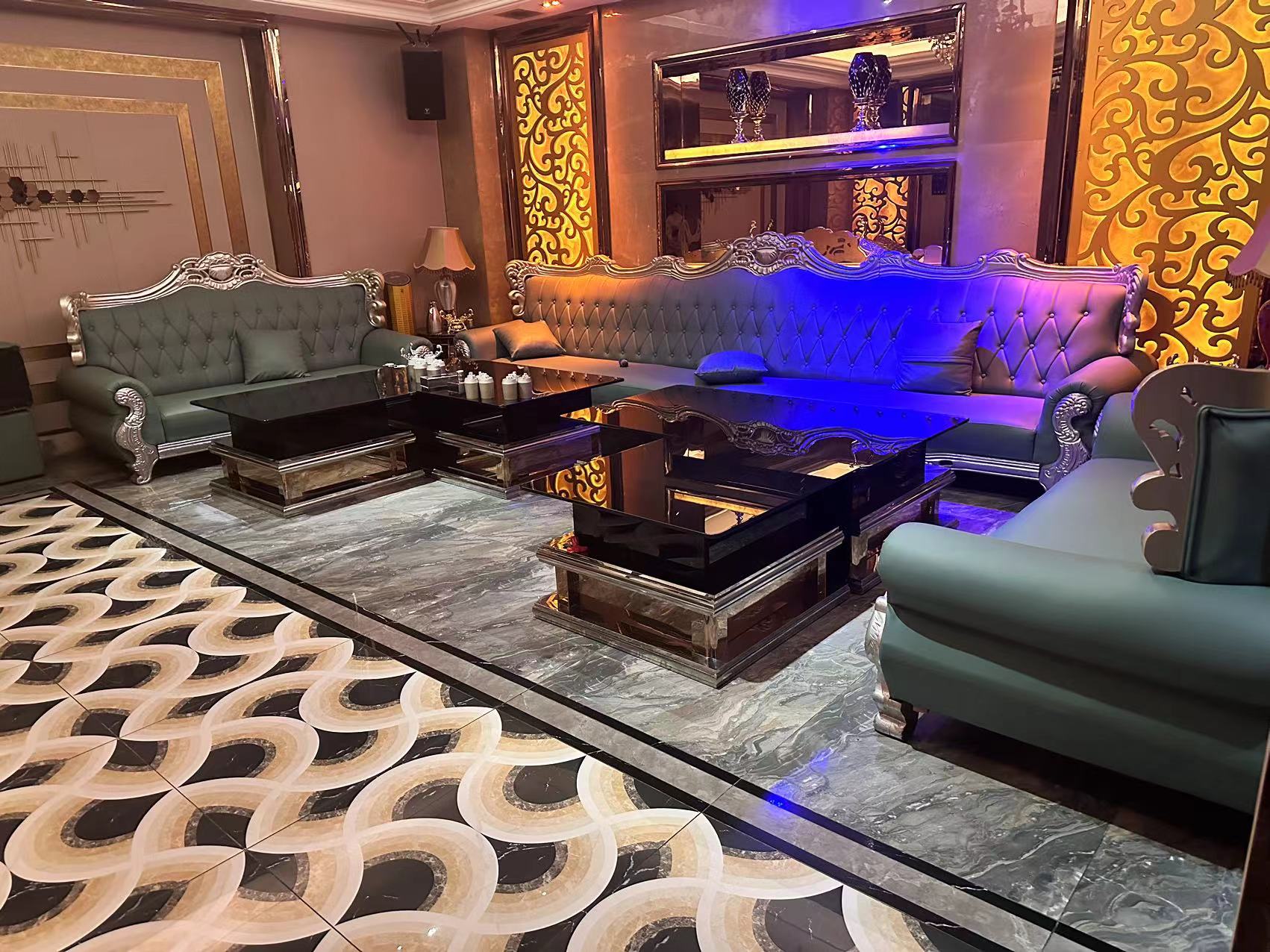 月亮之上商务KTV灯光