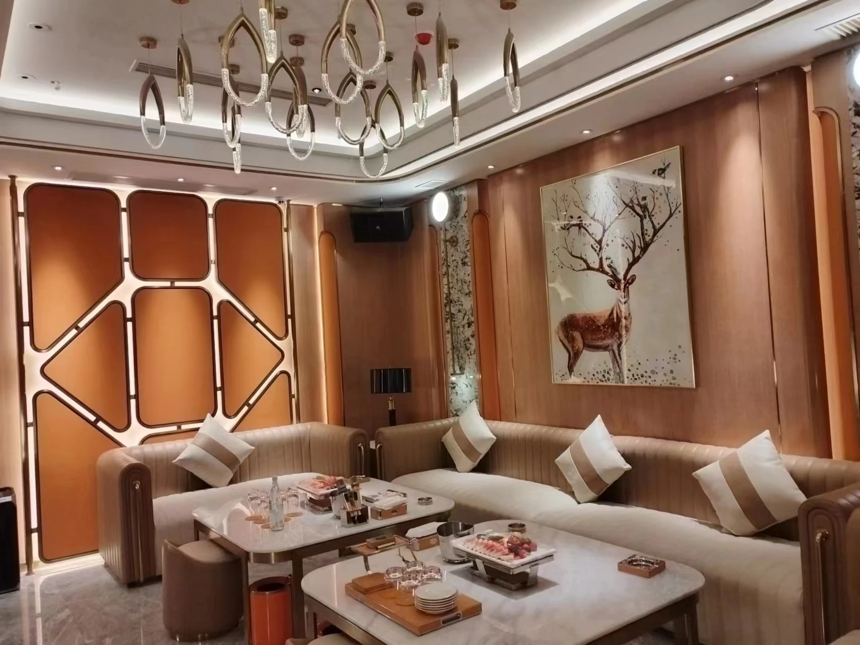 柳州唐潮汇商务KTV预订|穿越盛唐的午夜狂欢