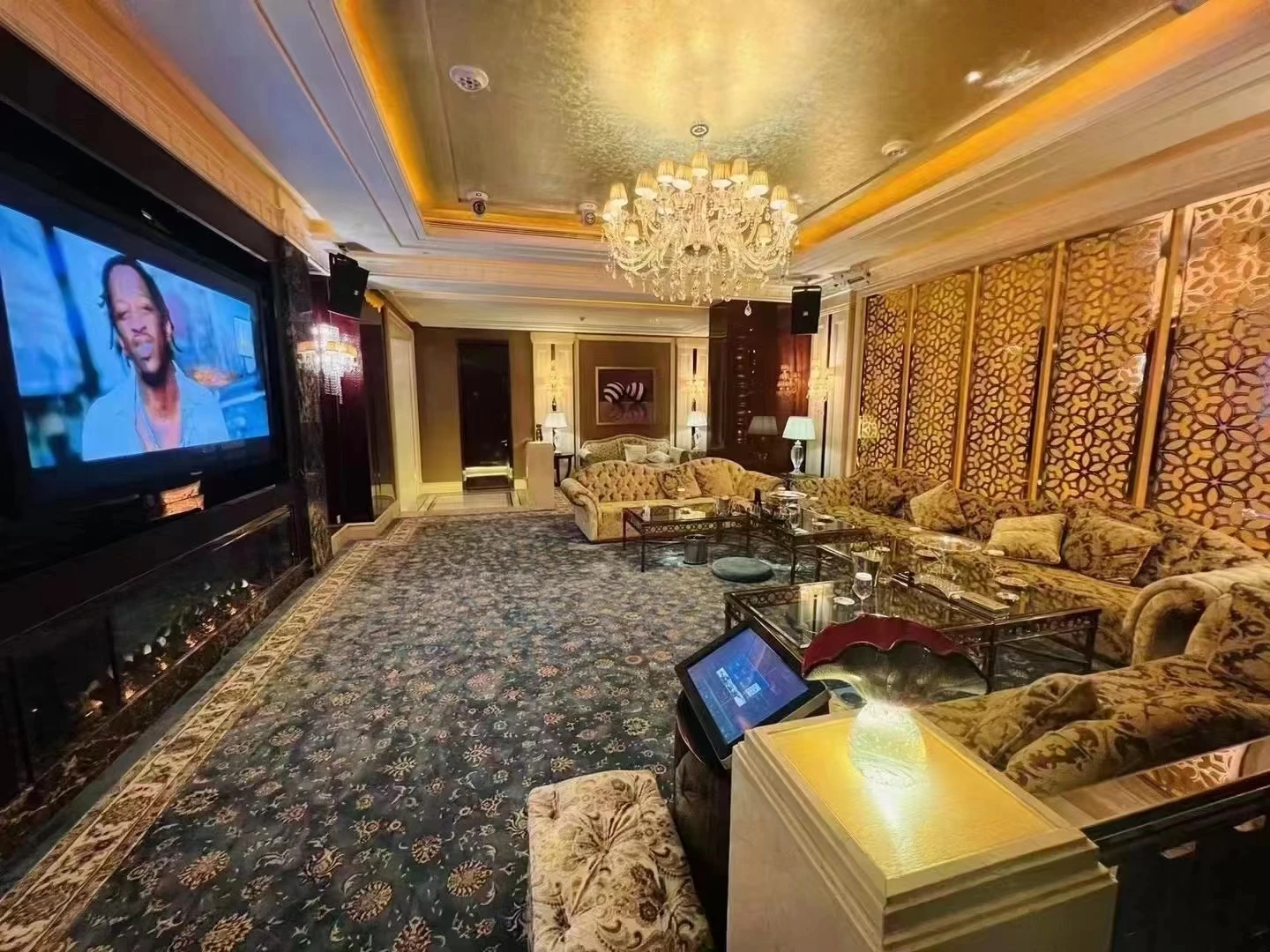 中山世纪会商务KTV夜总会：奢享都市隐秘狂欢的邀请函