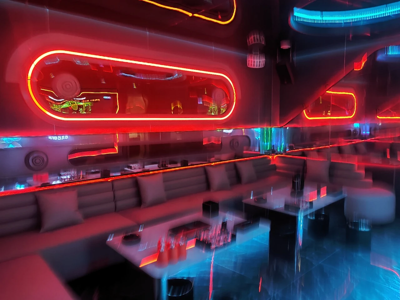 上饶星光灿烂商务KTV包厢预订-私享微醺礼遇