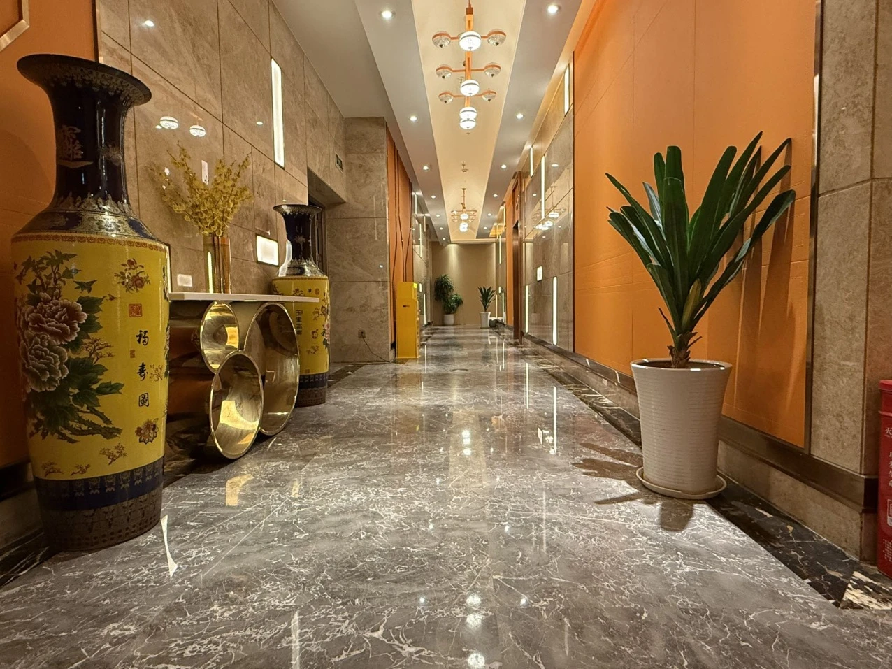 常德万豪国际商务KTV预订|夜色万豪,甄空盛宴零等待