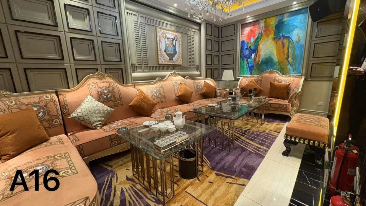 上海浦东川沙商务罗曼达KTV预订，免费专车直达，今夜只为你留座