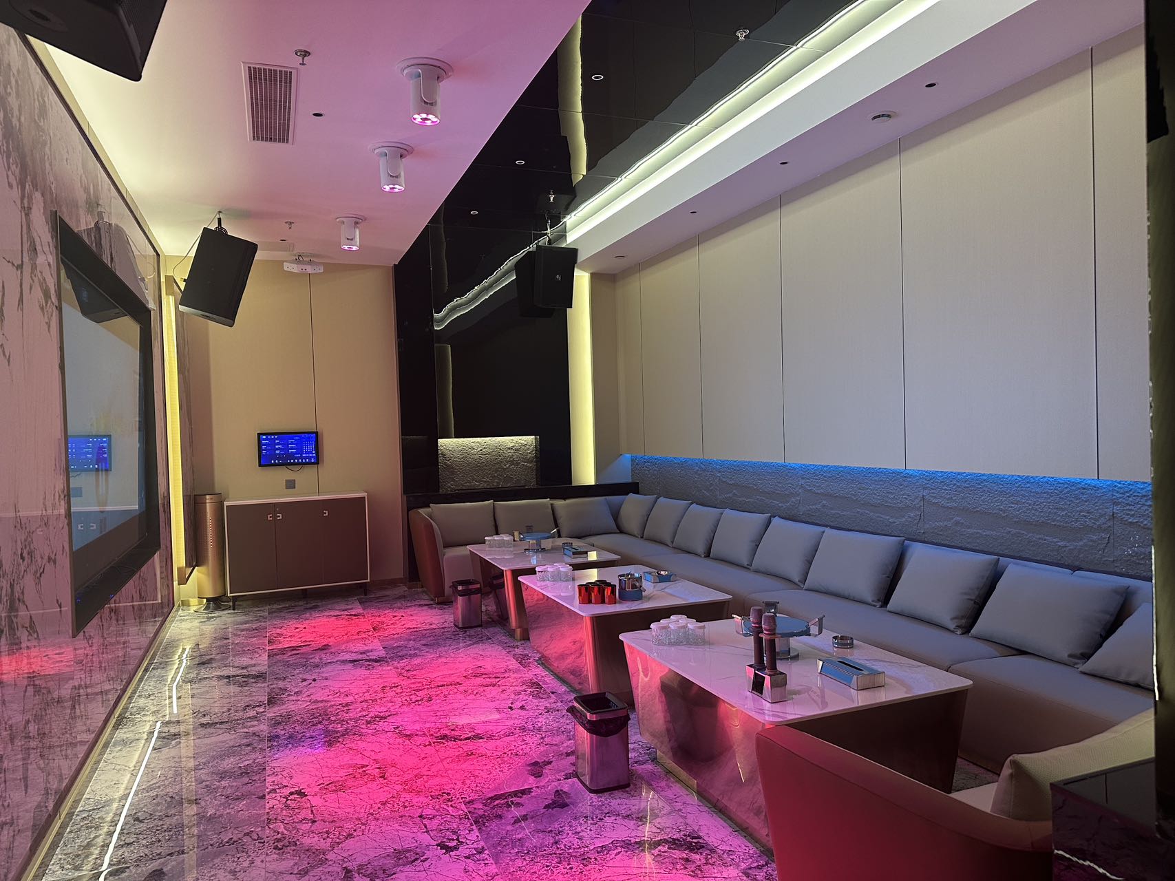 大连商务KTV煌天晟预订|免费专车接送·全城秒回