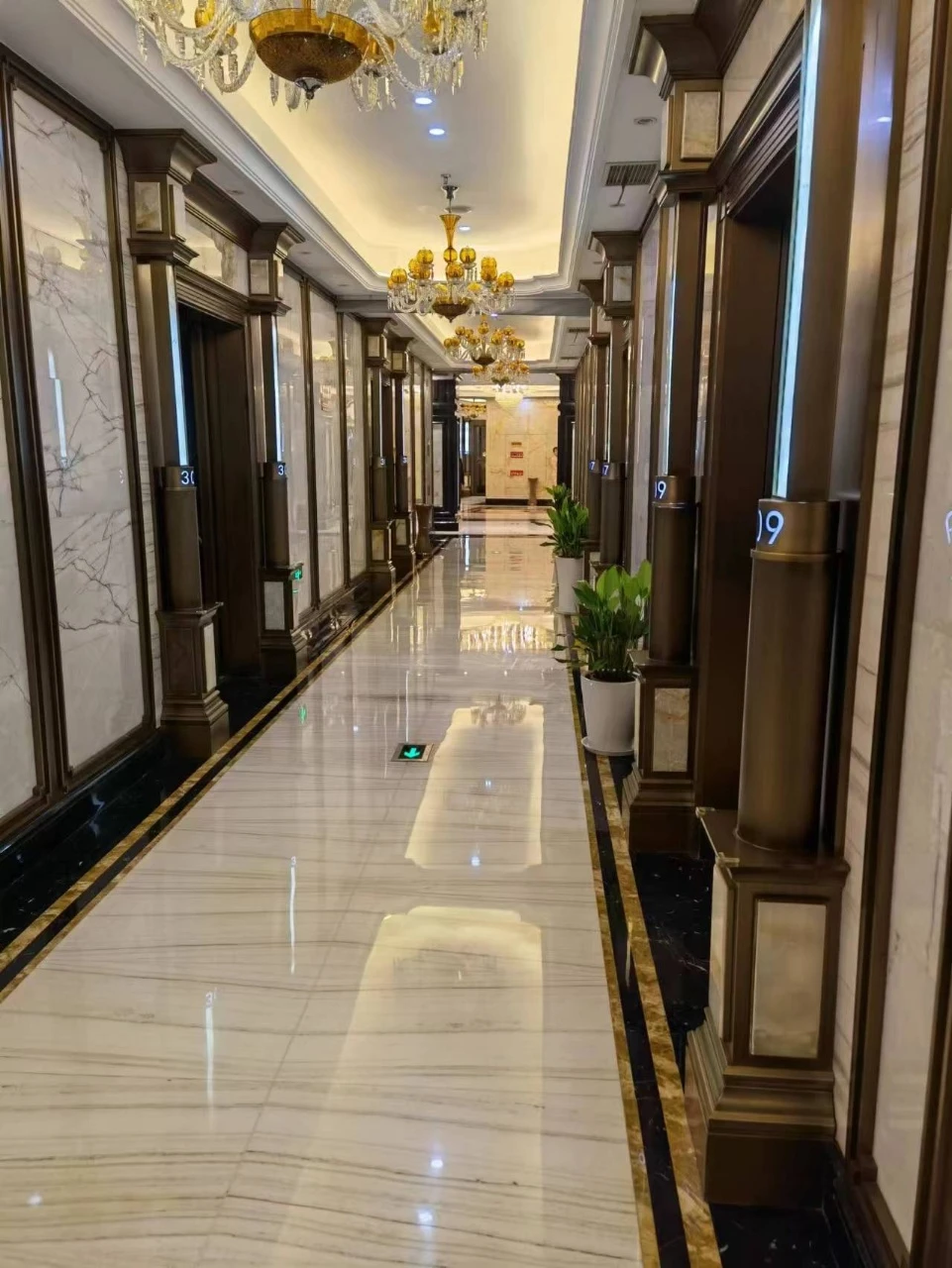 马鞍山商务KTV预订|东都国际夜宴，一场不落幕的私人狂欢