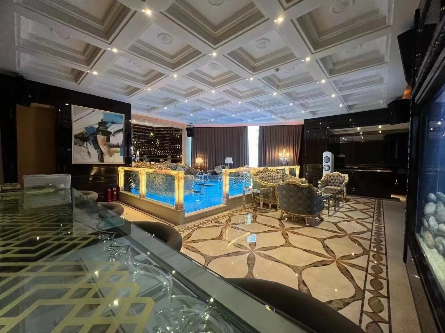 柳州一代国际商务KTV预订|一代人的夜，一代人的歌