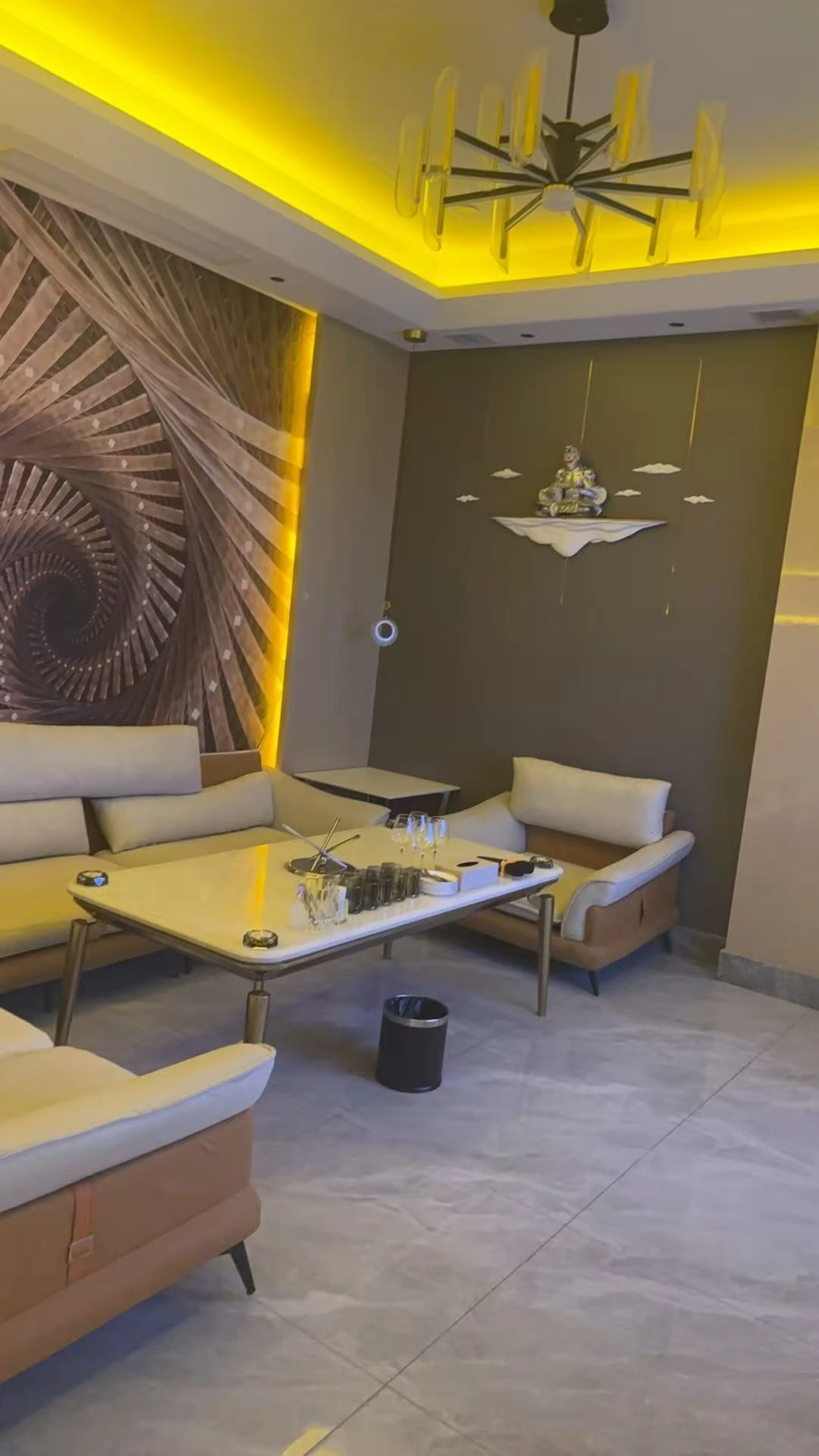 北京朝阳区霄云路商务KTV豪华VIP房灯光氛围