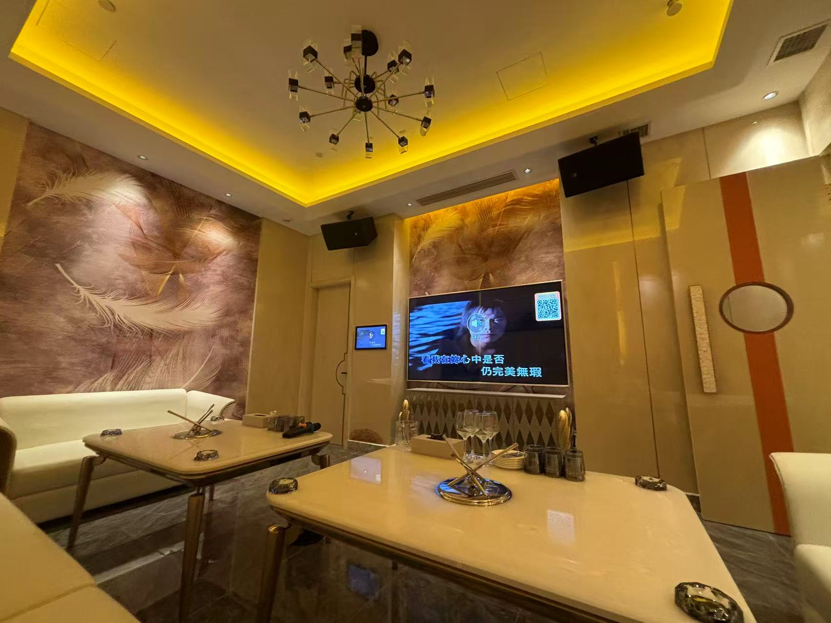 北京朝阳区霄云路商务KTV会所预订·隐蔽私密·专车接送